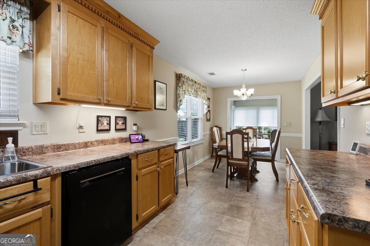 106 Galaxy Avenue Property Photo 17