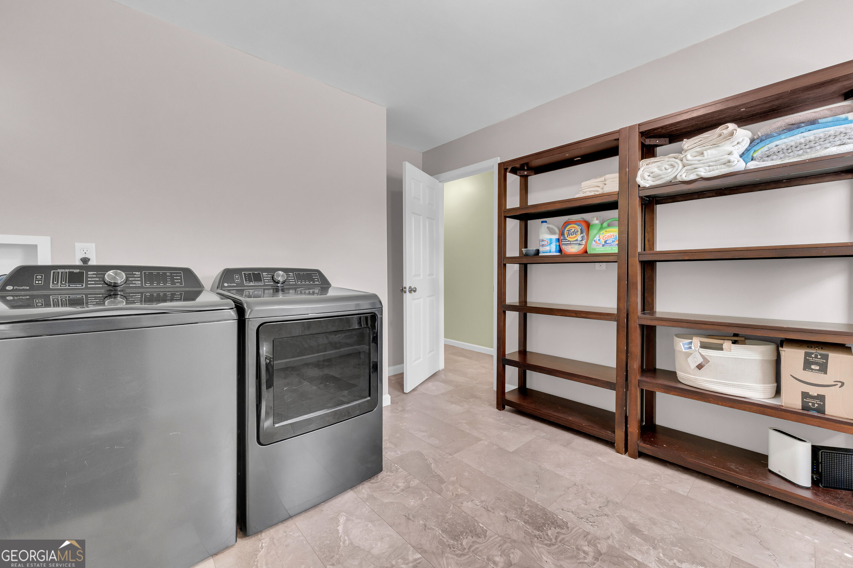 530 Grandview Avenue Property Photo 32