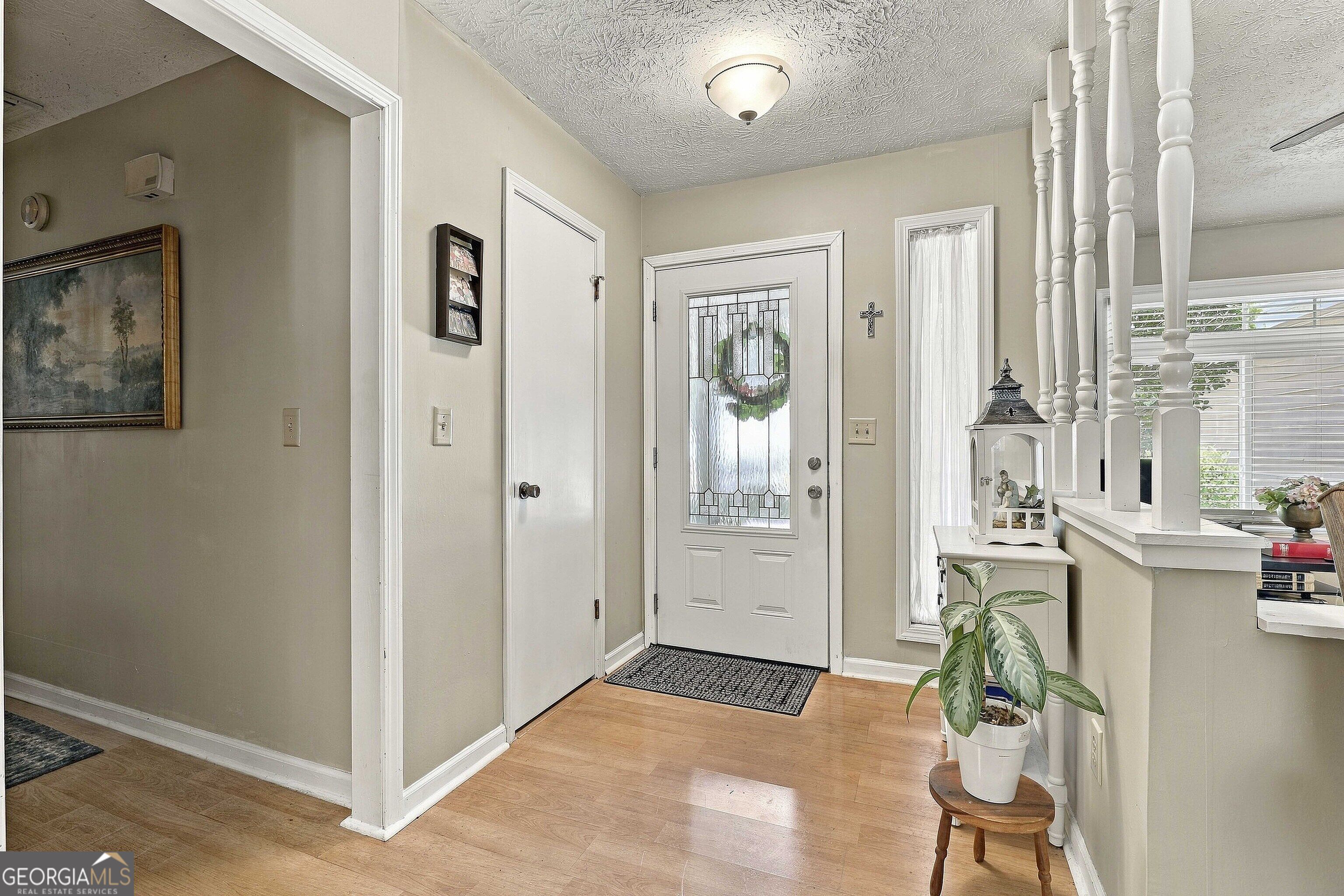 508 Raintree Hill Property Photo 8
