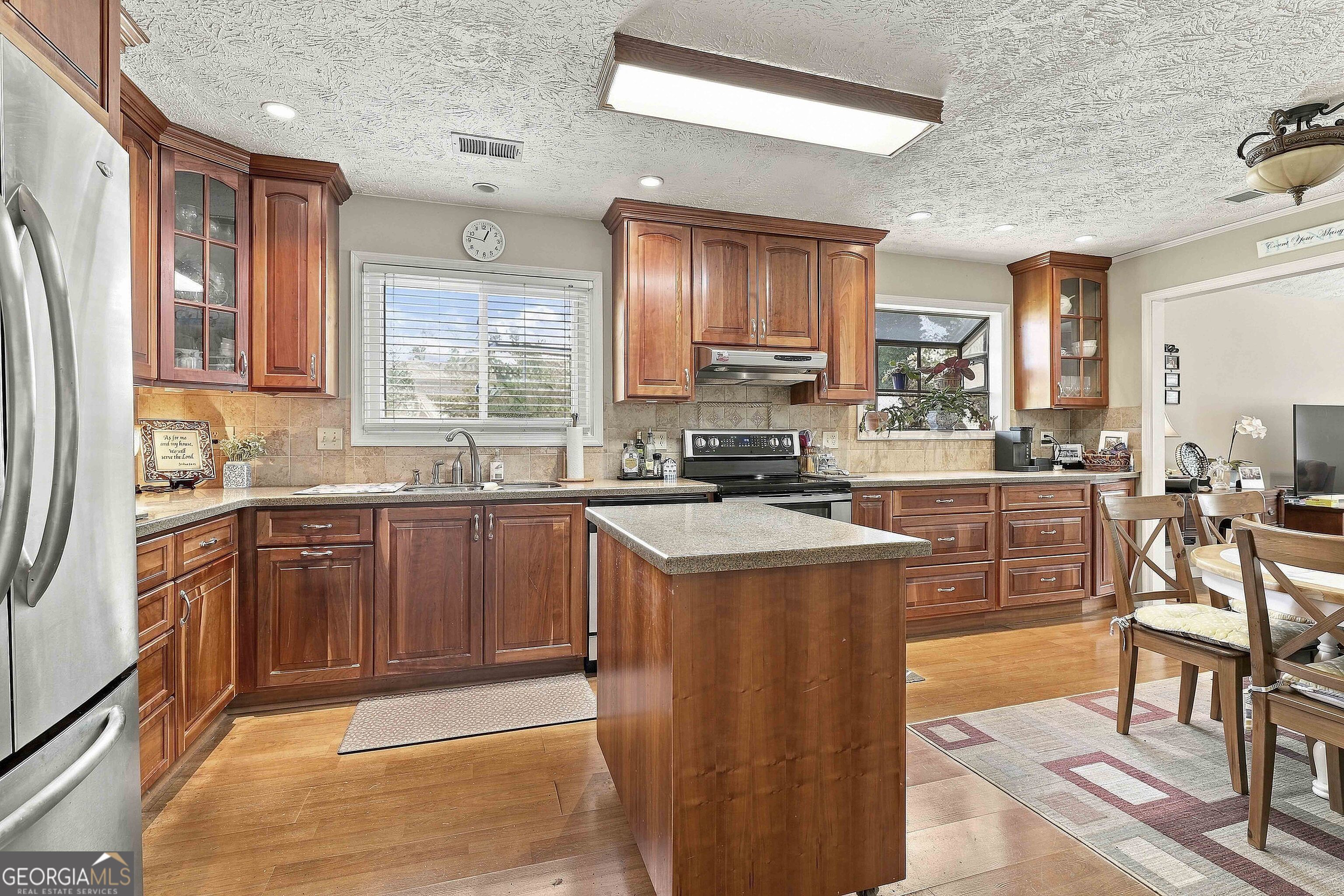 508 Raintree Hill Property Photo 19