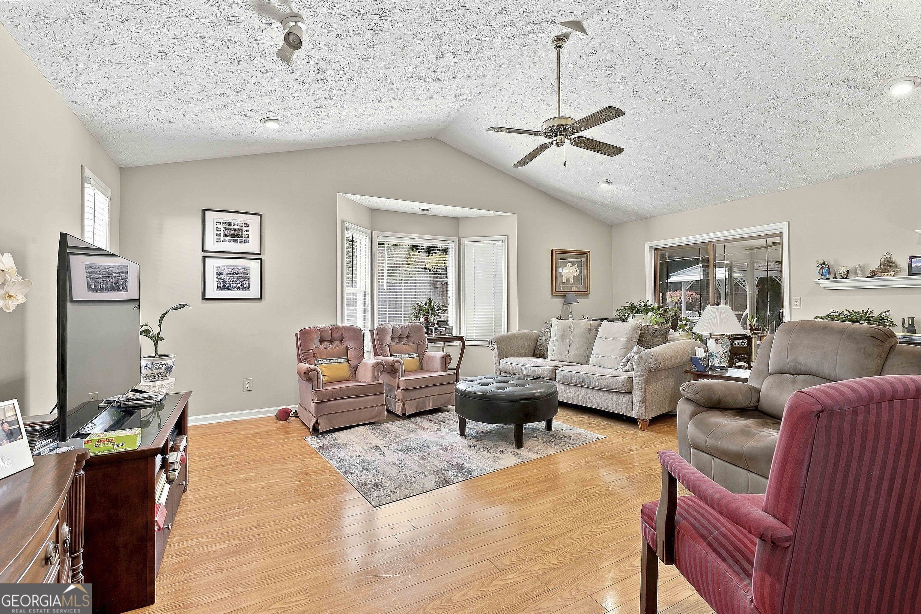 508 Raintree Hill Property Photo 21