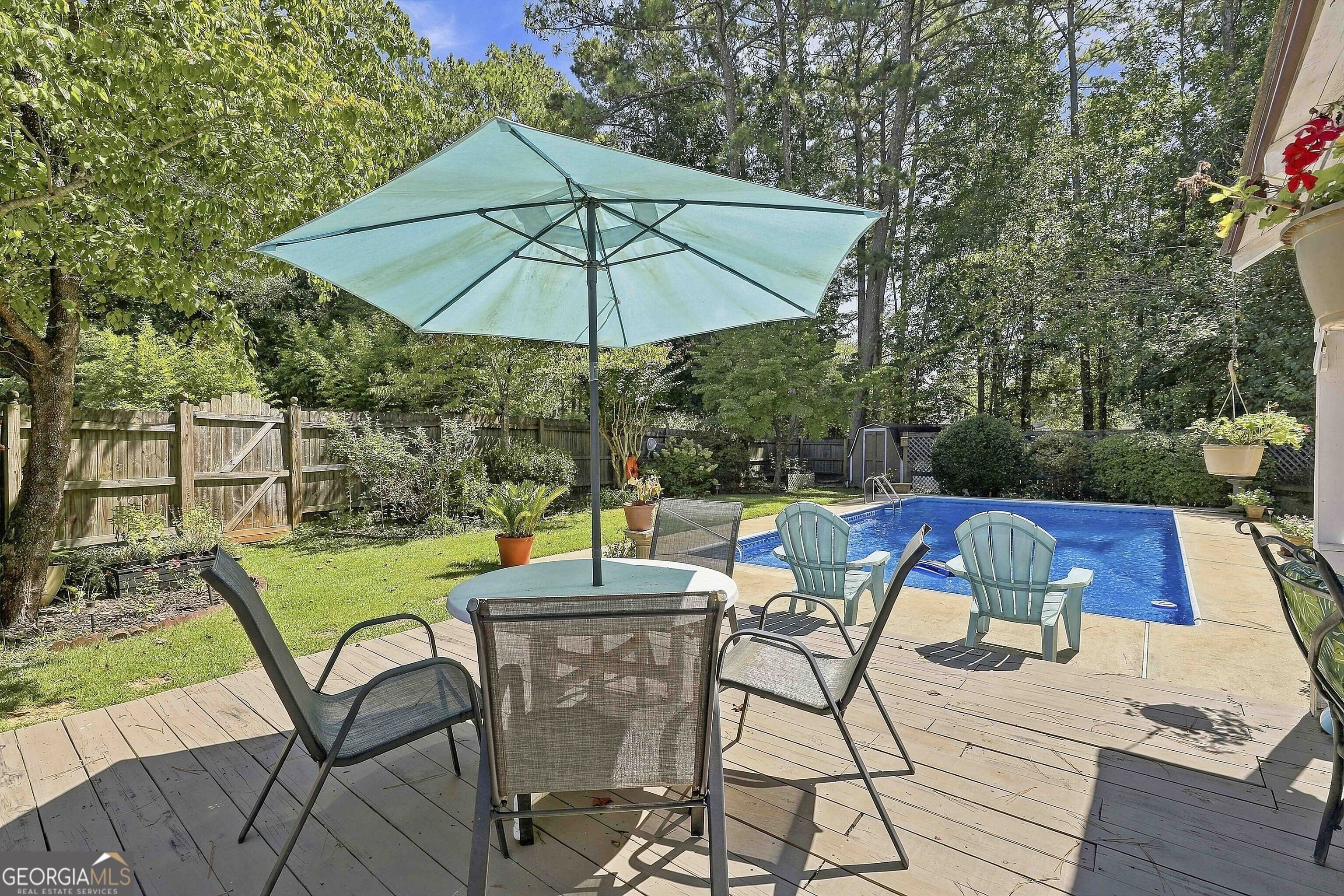 508 Raintree Hill Property Photo 33