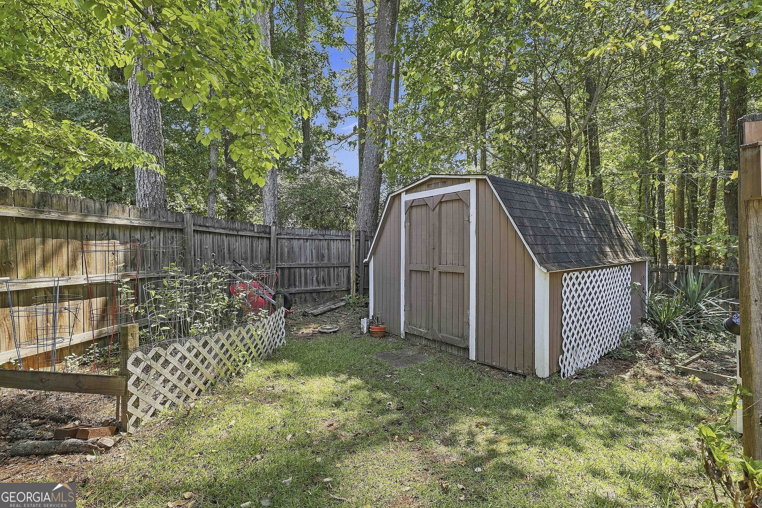 508 Raintree Hill Property Photo 38