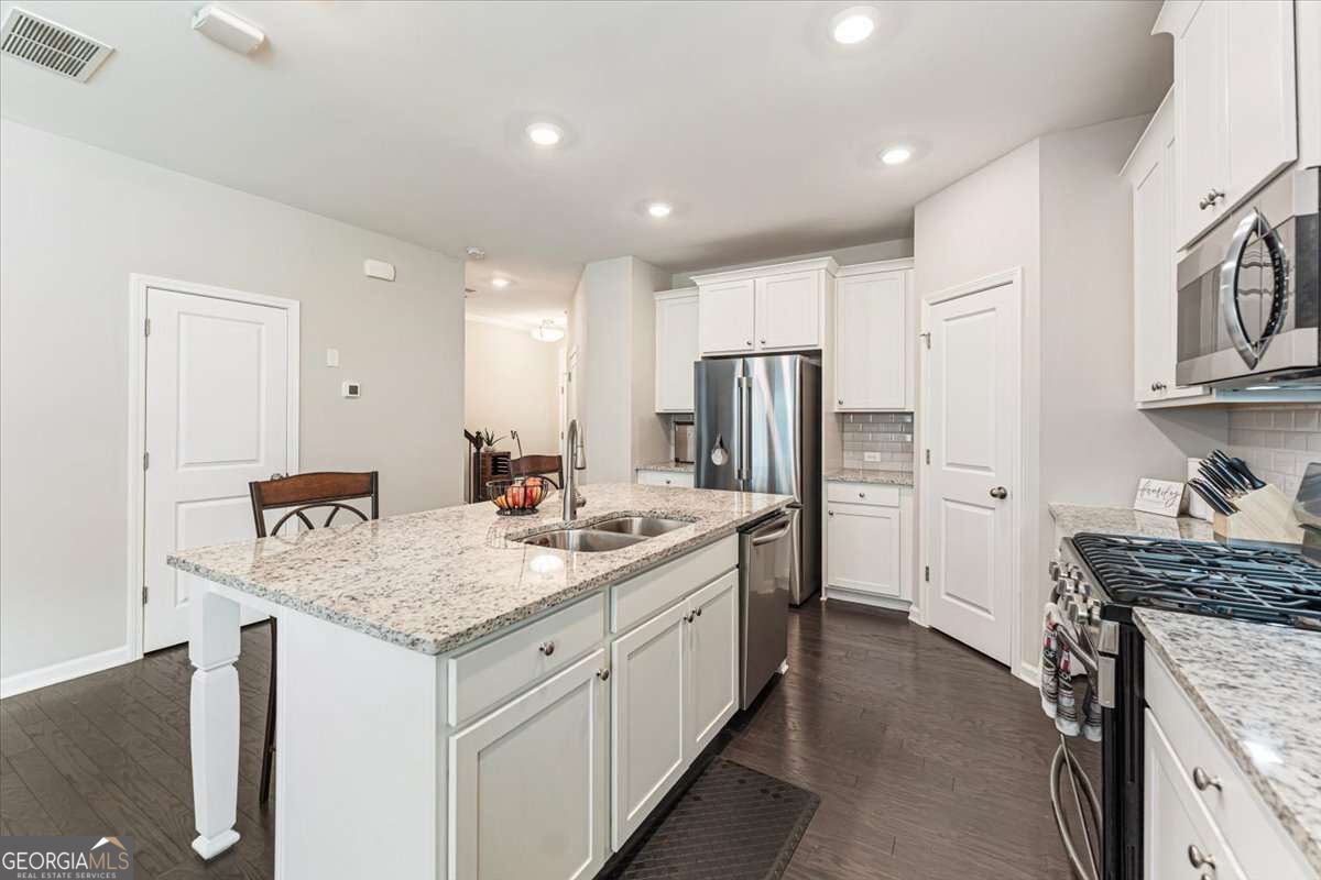 650 Mason Grove Parkway Property Photo 10