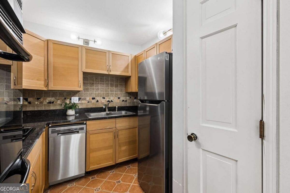 1515 N Morningside Drive Ne Property Photo 54