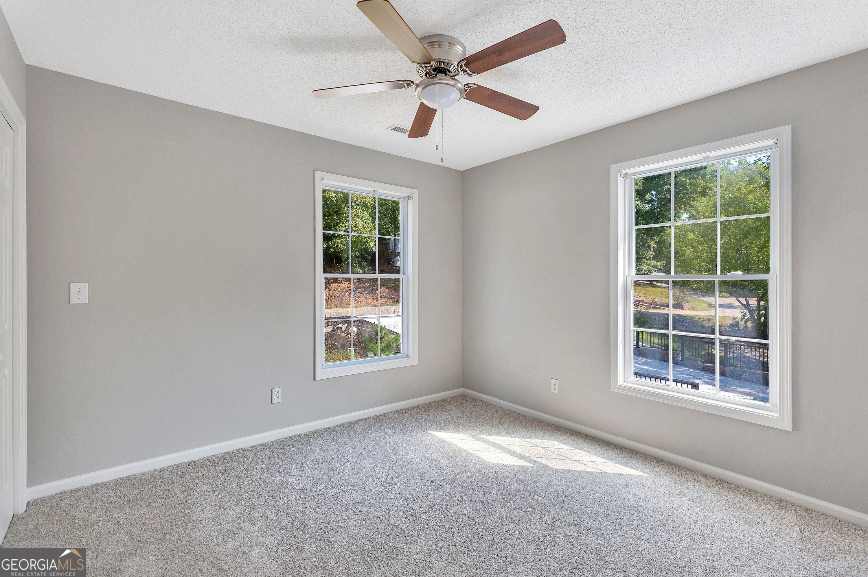 104 Lakehill Road Property Photo 14