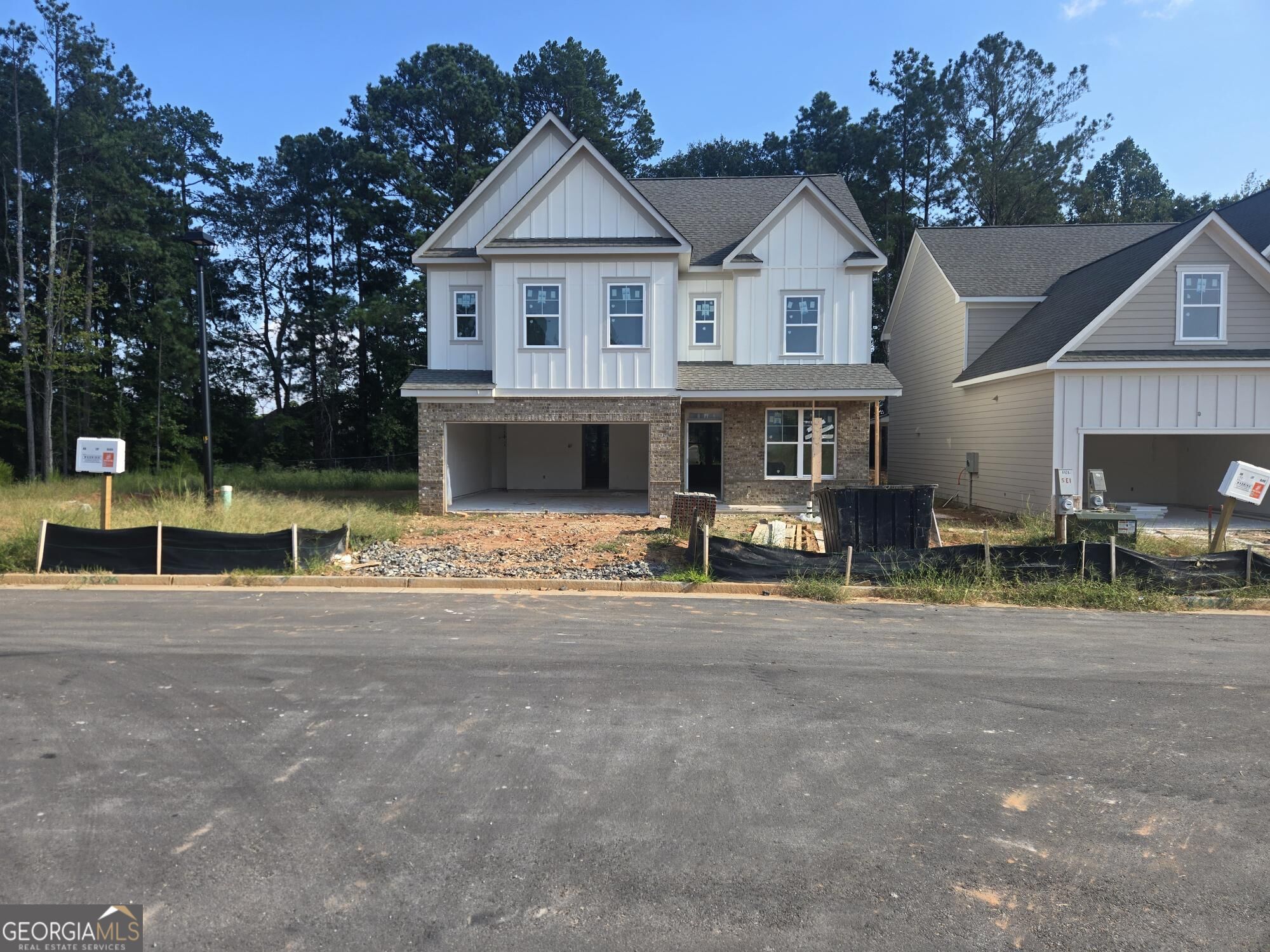 1162 Homepark Circle Property Photo 4