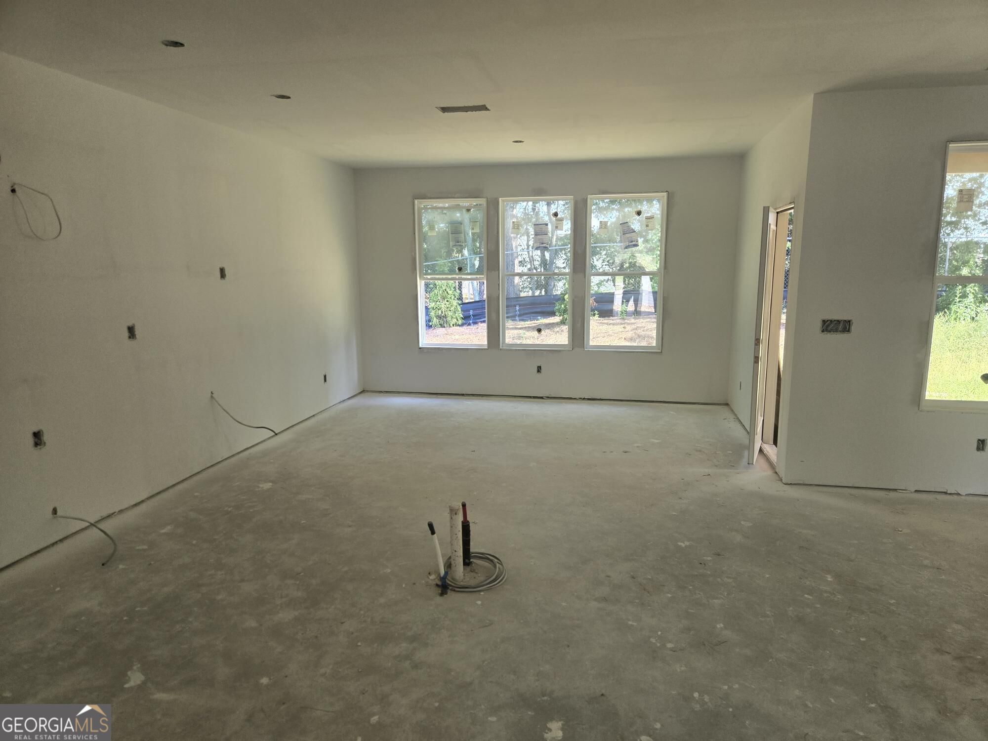 1162 Homepark Circle Property Photo 8