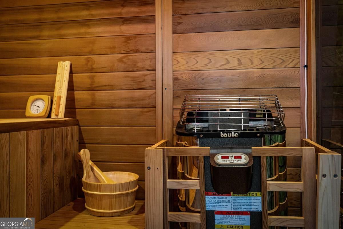 687 Left Turn Property Photo 57
