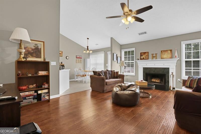 104 Jacob Drive Property Photo 3