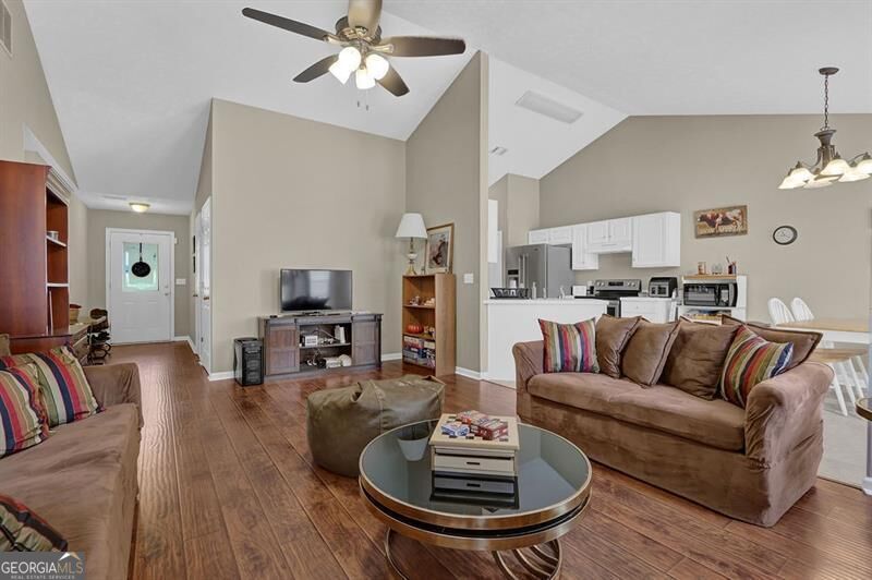 104 Jacob Drive Property Photo 12