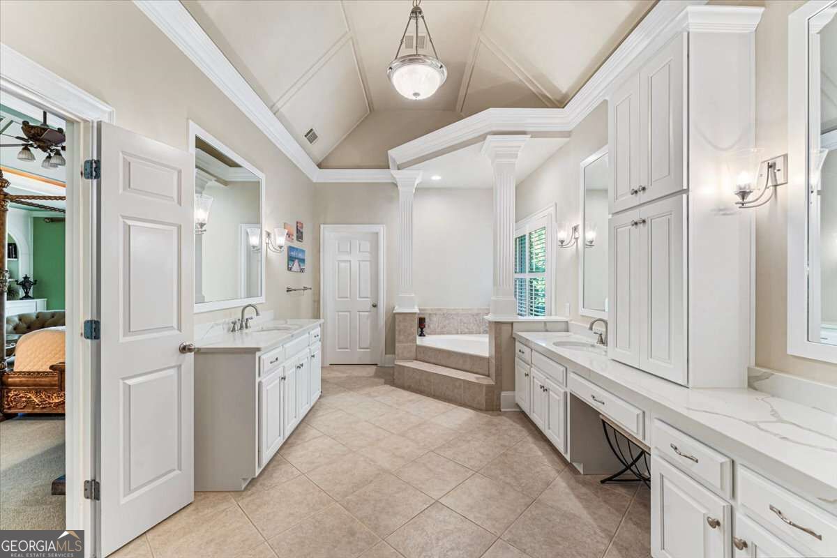 8615 Moor Park Run Property Photo 36