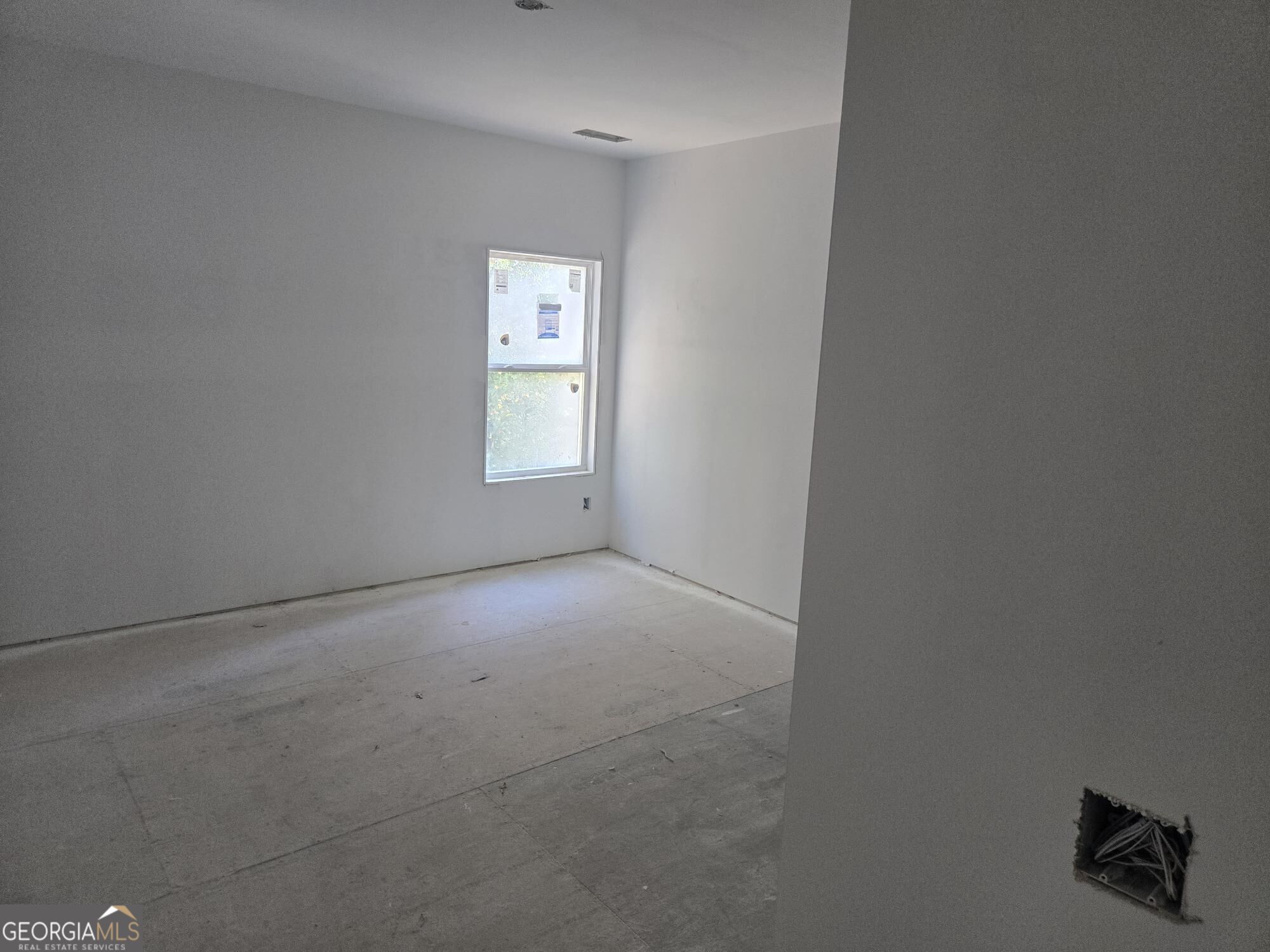 1172 Homepark Circle Property Photo 14