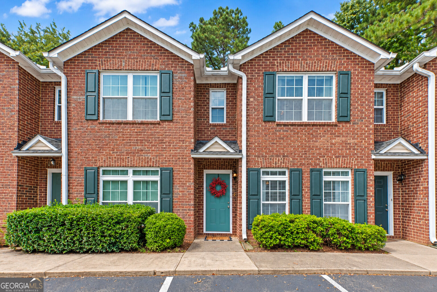 637 Huntington Road # C2 Property Photo 1
