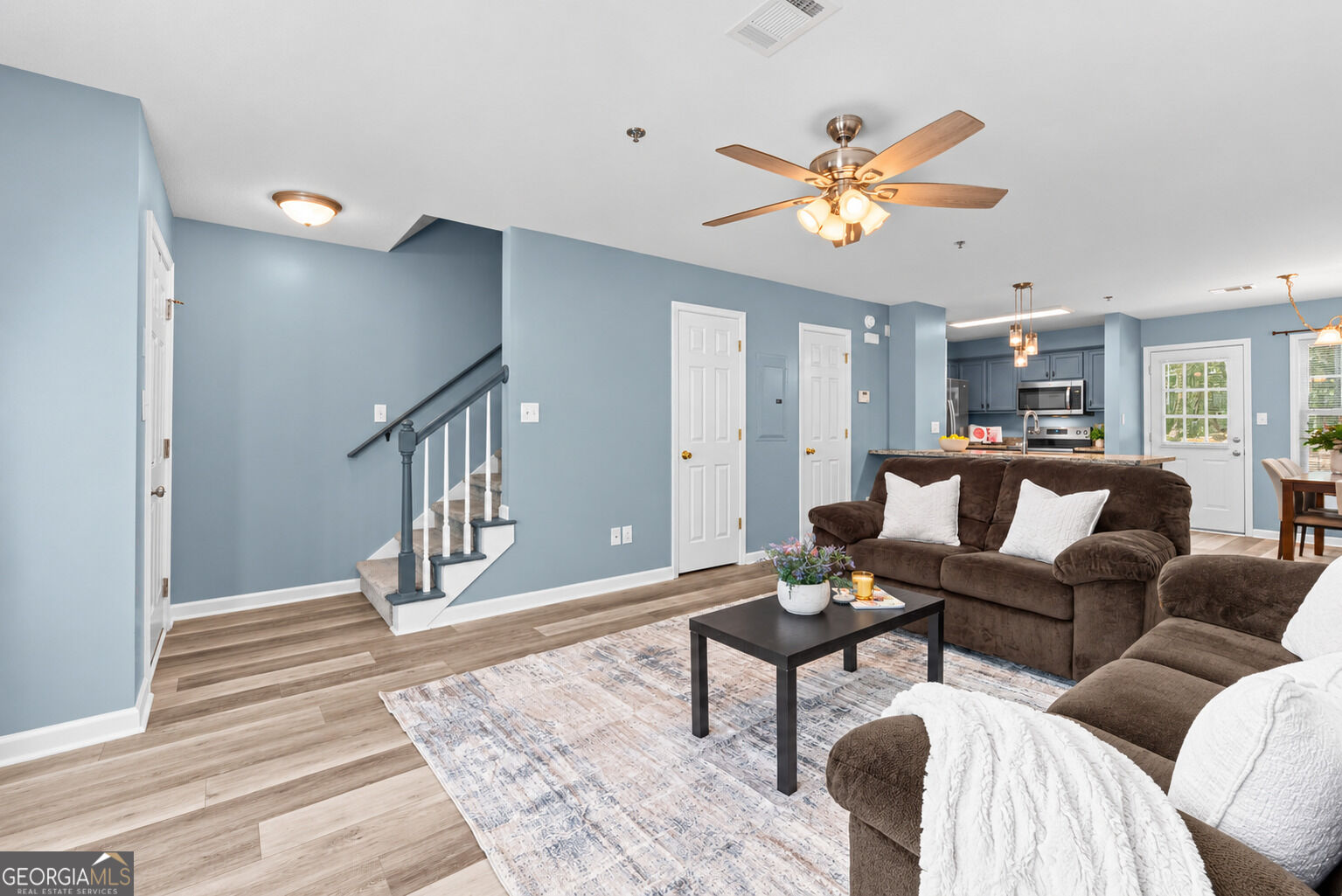 637 Huntington Road # C2 Property Photo 18