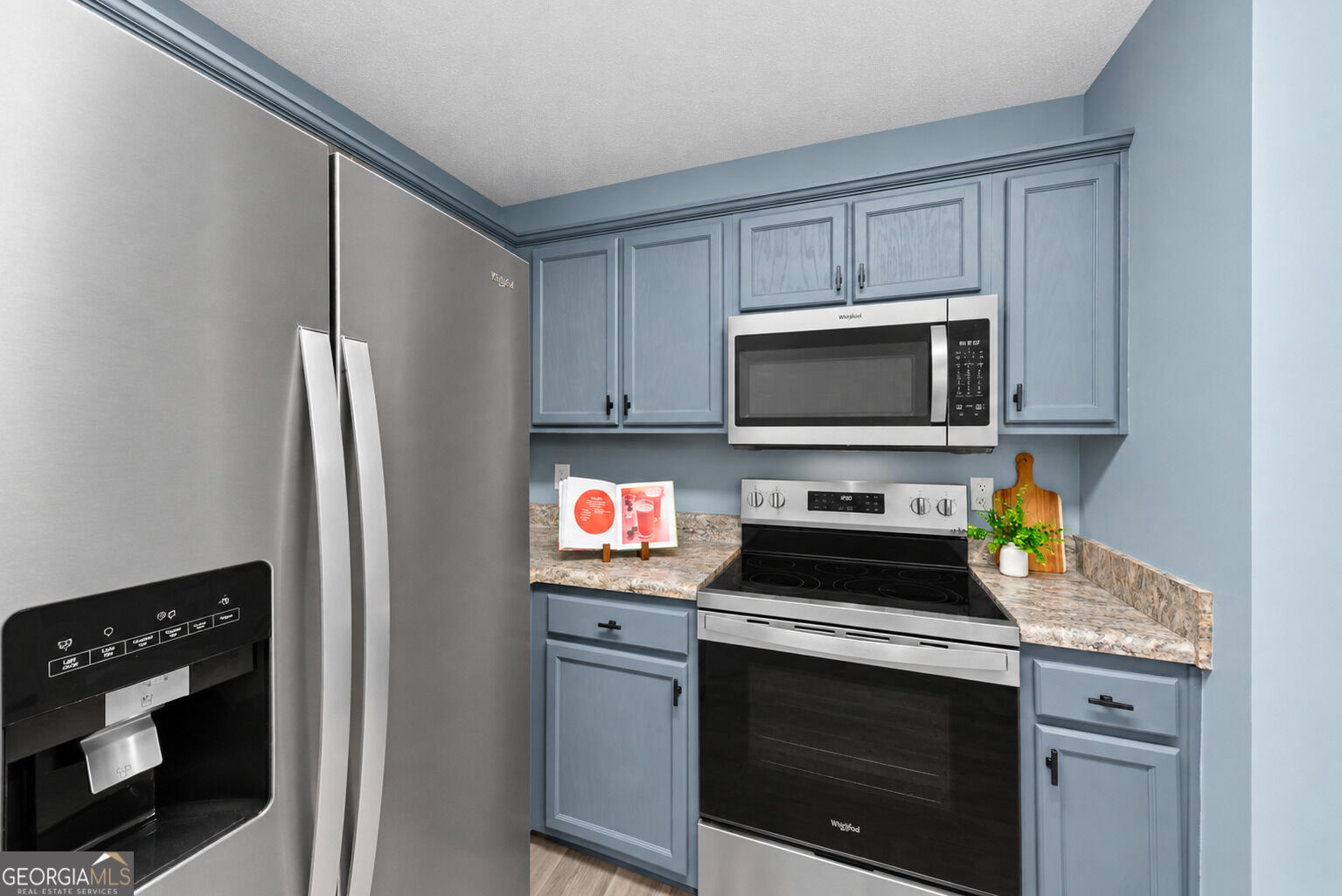 637 Huntington Road # C2 Property Photo 21