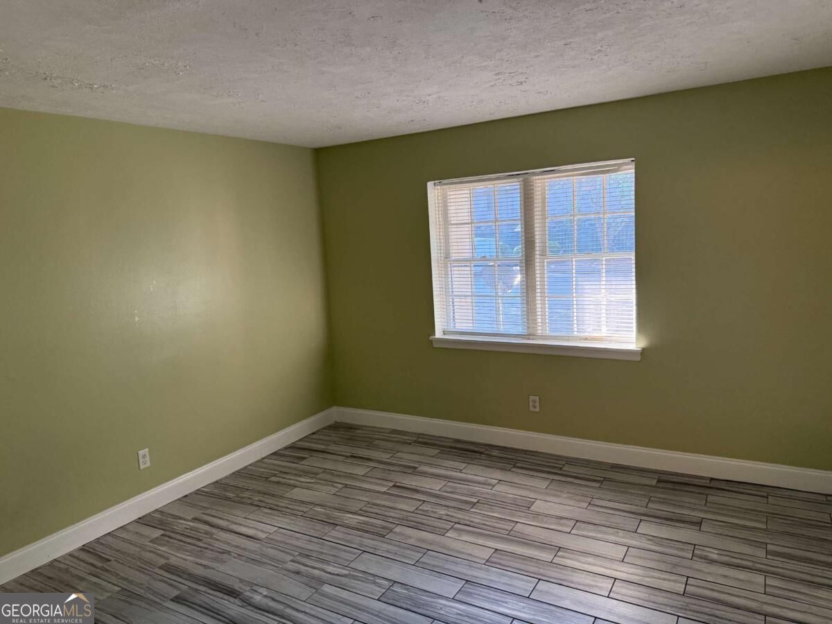 3087 Colonial Way # J Property Photo 11