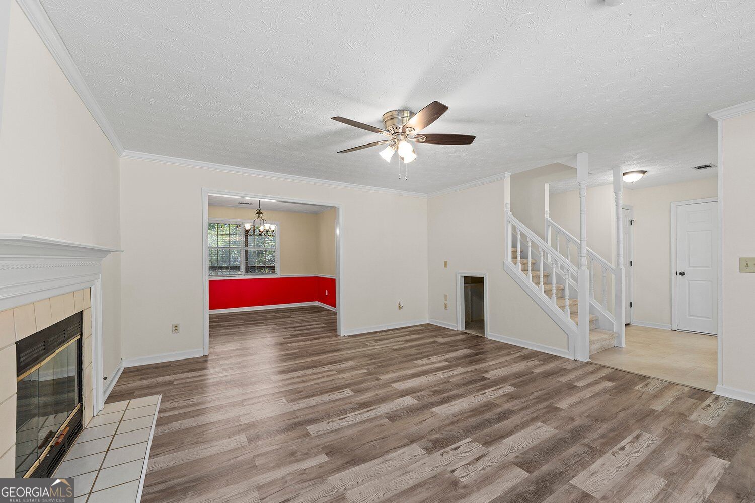 445 Carriage Court Property Photo 4