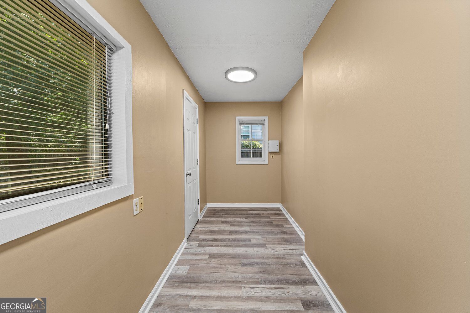 445 Carriage Court Property Photo 8