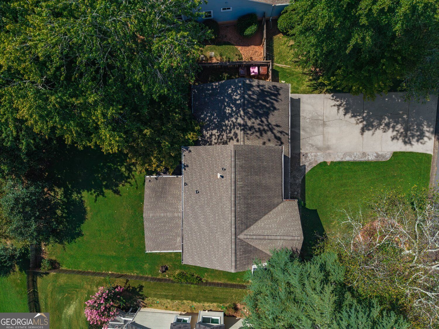 445 Carriage Court Property Photo 23