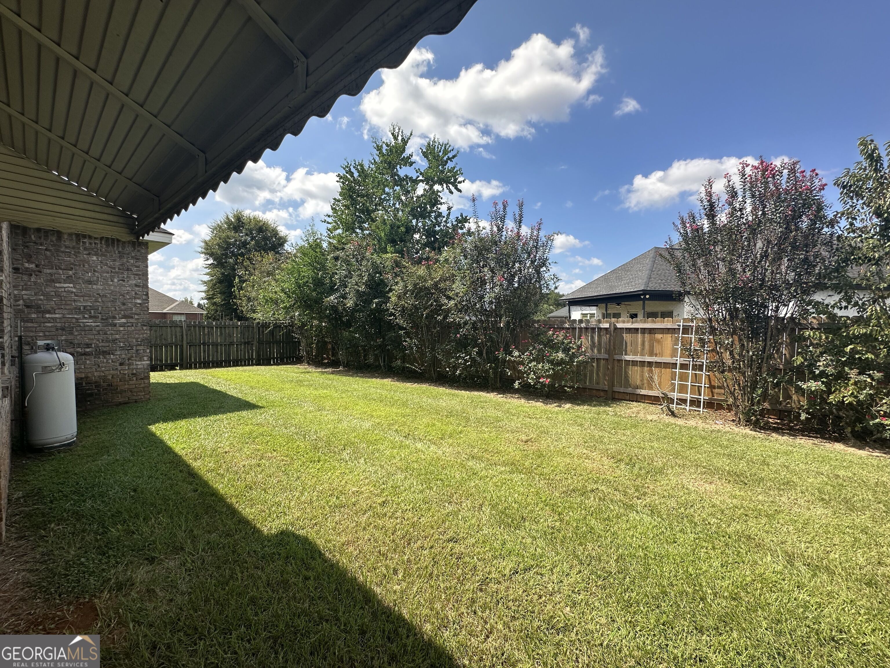 105 Ritz Lane Property Photo 16