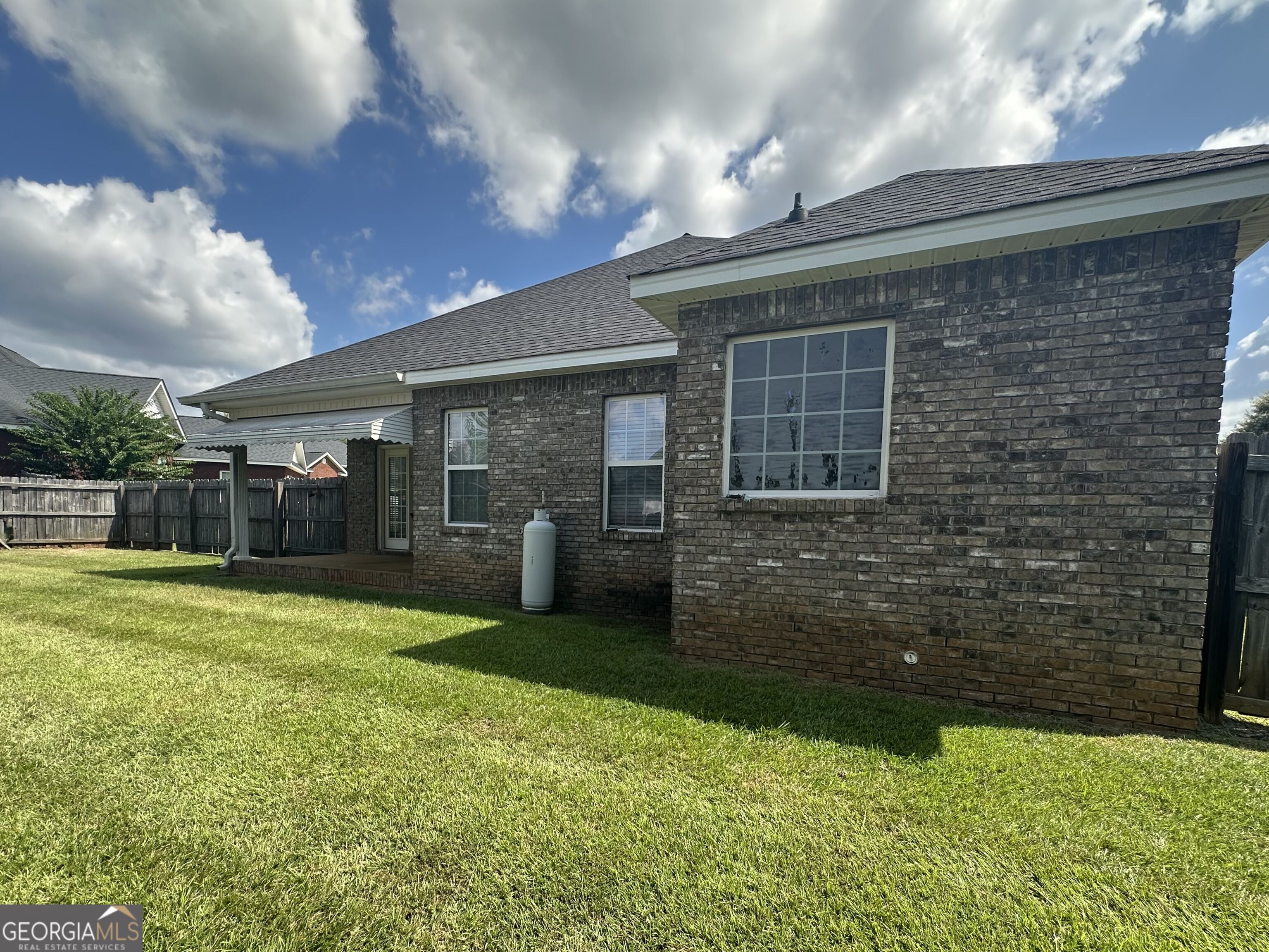 105 Ritz Lane Property Photo 18