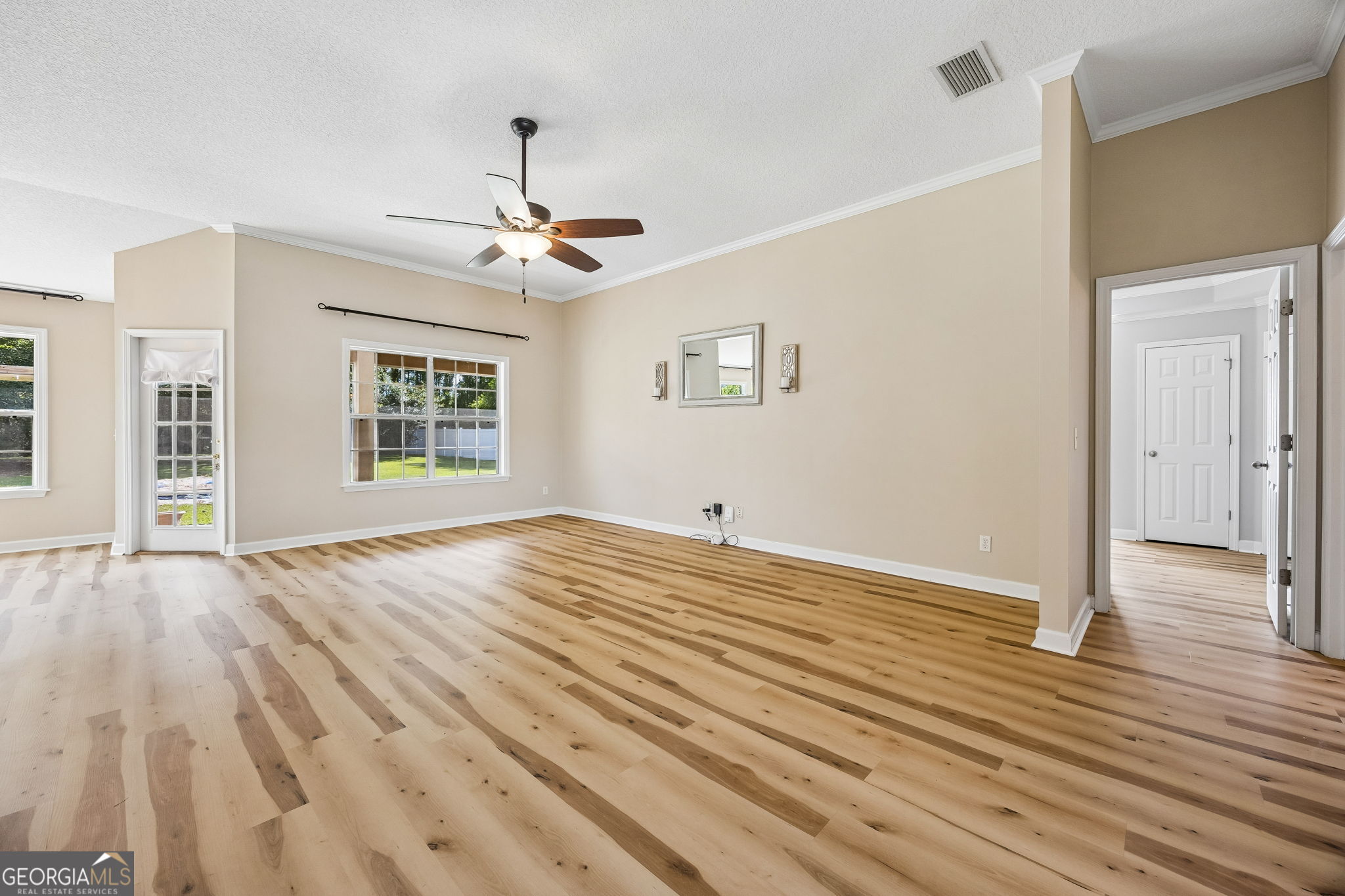 348 Deerwood Village Drive Property Photo 8