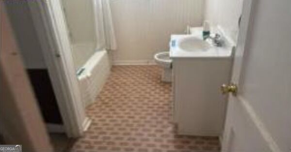 7 Pine Avenue Property Photo 5