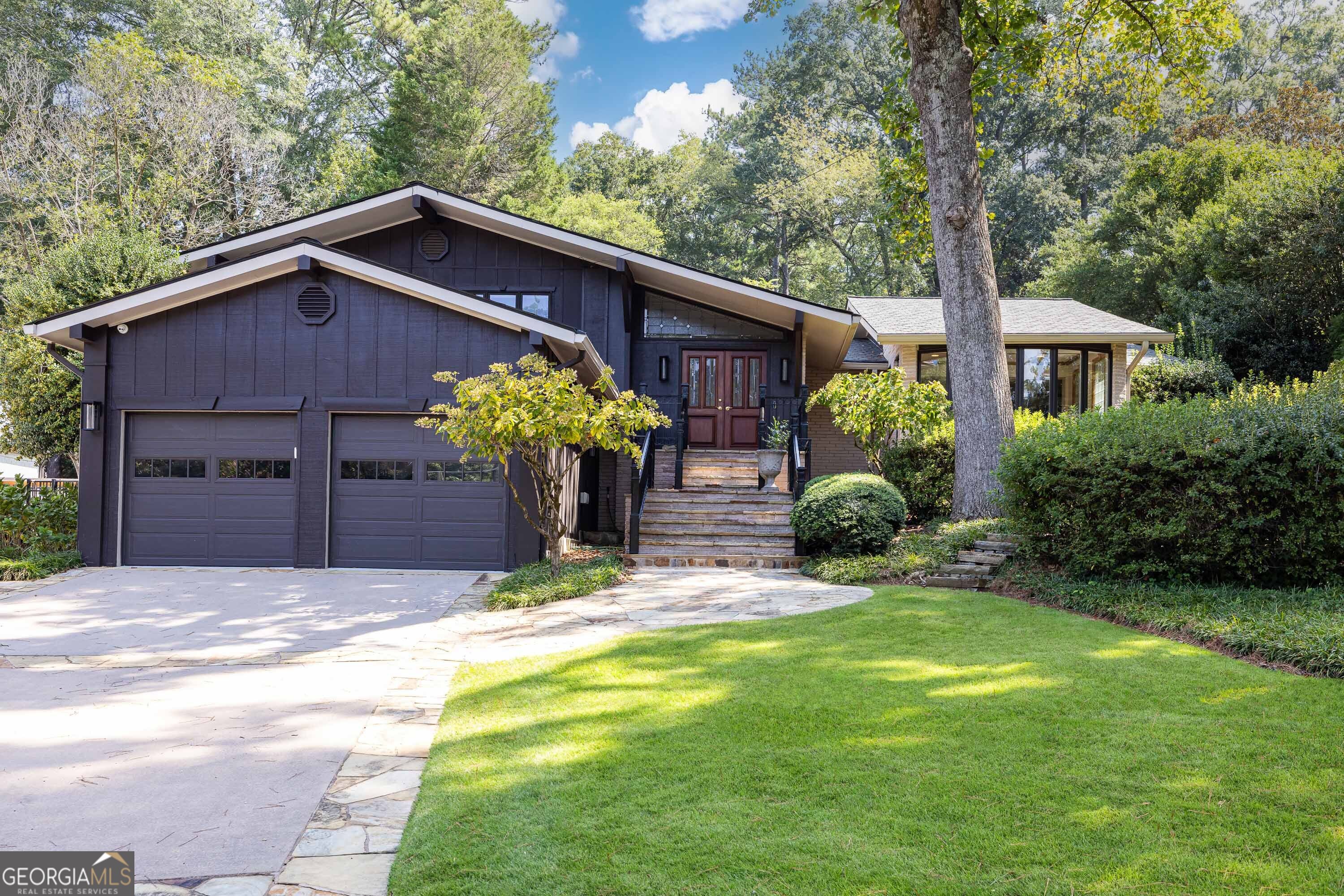 3267 Ivanhoe Drive