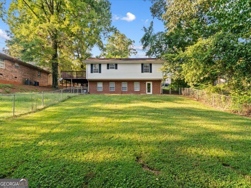 1412 Elite Drive Property Photo 2