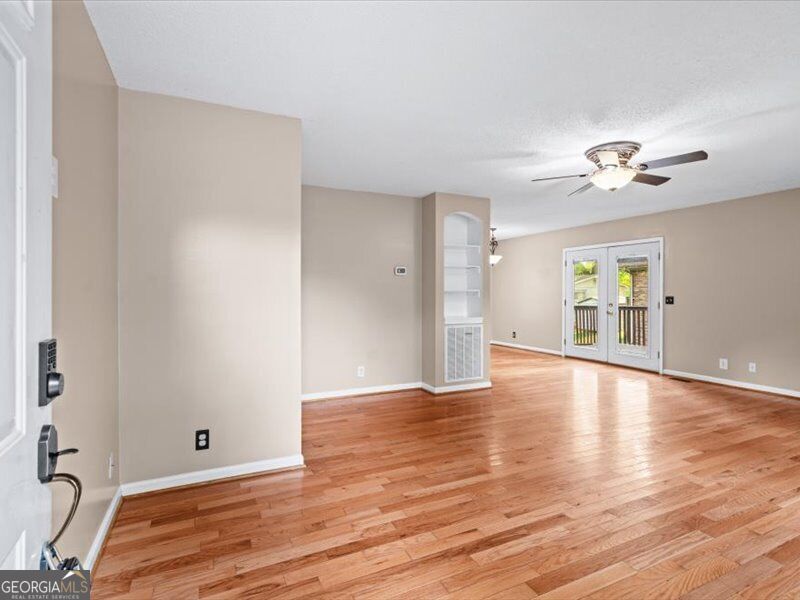 1412 Elite Drive Property Photo 5