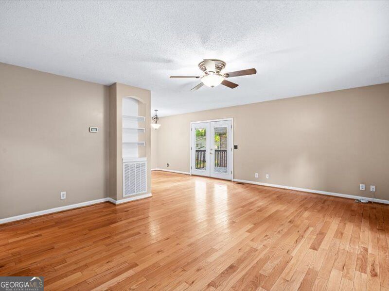 1412 Elite Drive Property Photo 6