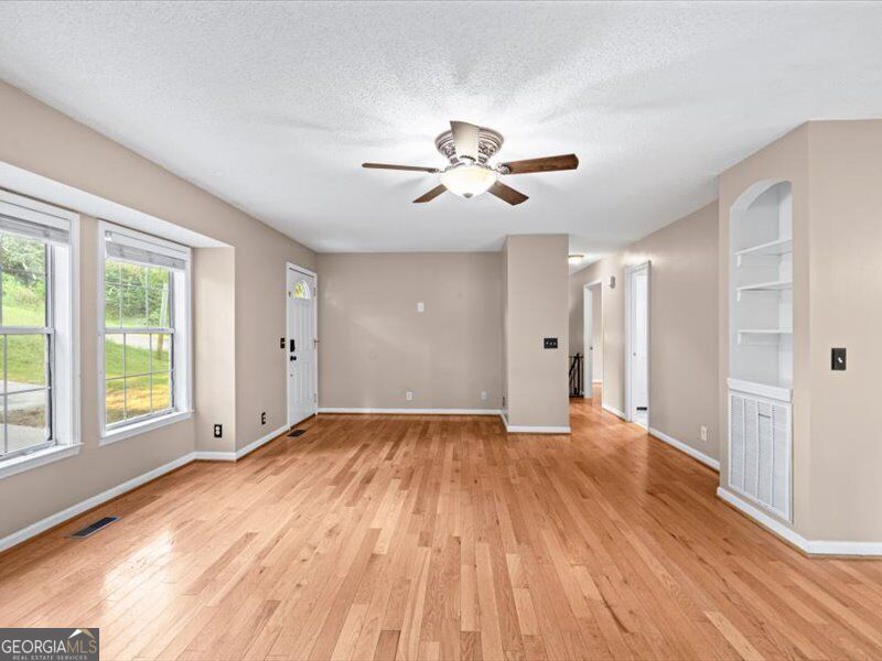 1412 Elite Drive Property Photo 7