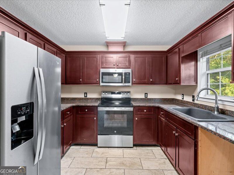1412 Elite Drive Property Photo 13
