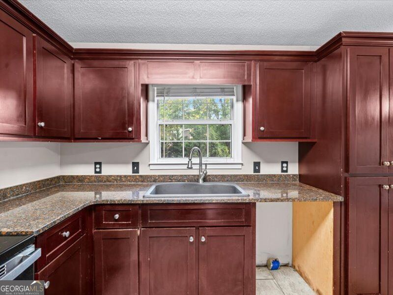 1412 Elite Drive Property Photo 16