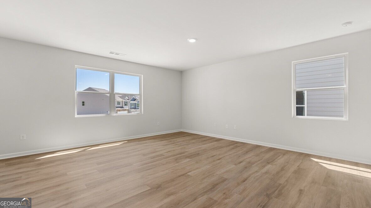 332 Creekview Way Property Photo 12