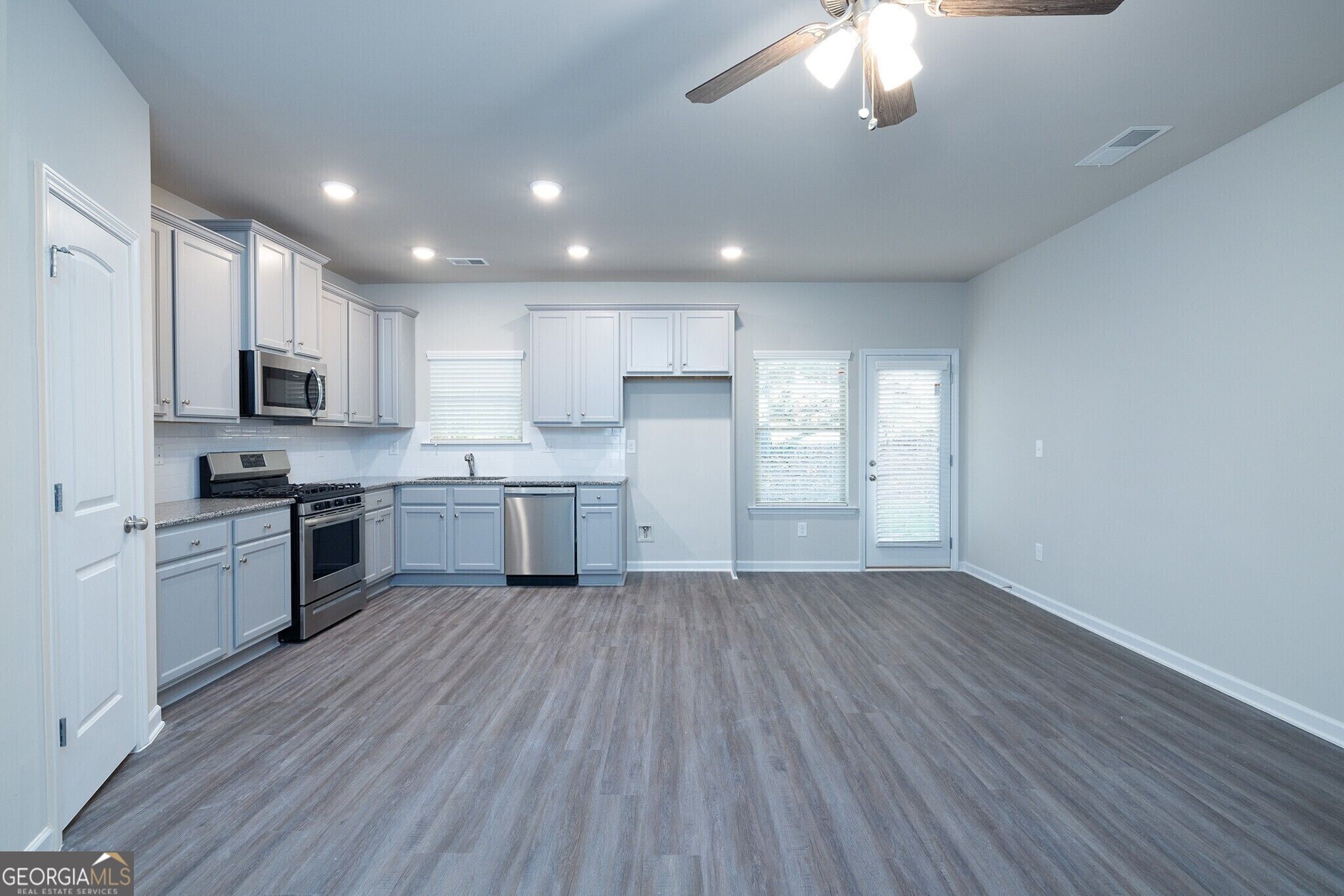275 Turtle Creek Drive Property Photo 4
