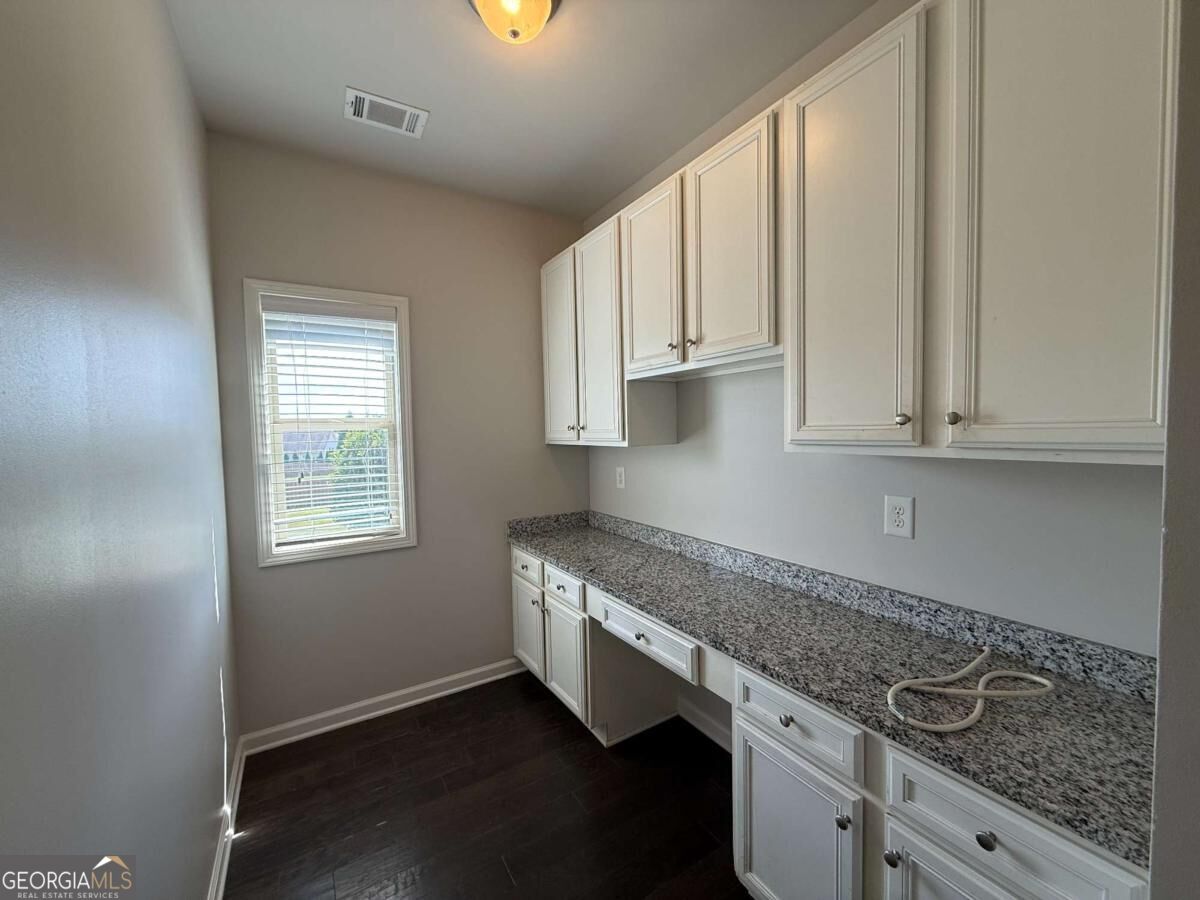 4525 Havenwood Place Property Photo 8