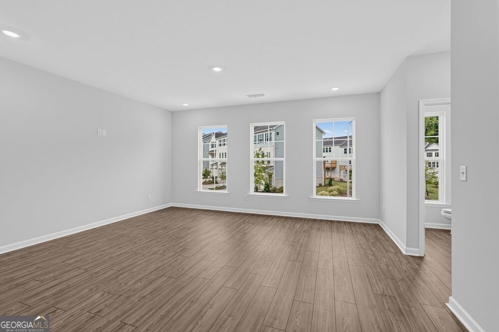 5760 Schelton Place Se Property Photo 3
