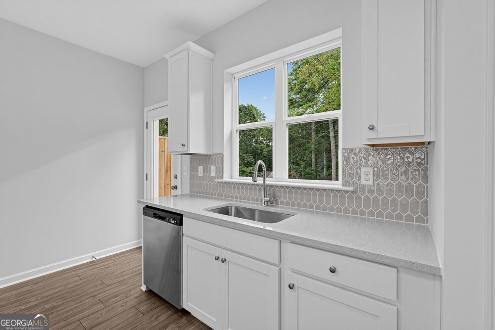 5760 Schelton Place Se Property Photo 14