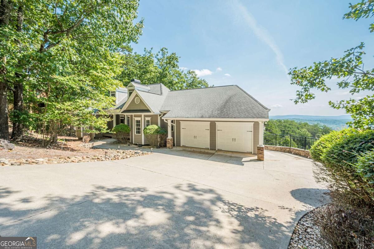 805 Lake Arrowhead Drive Property Photo 1