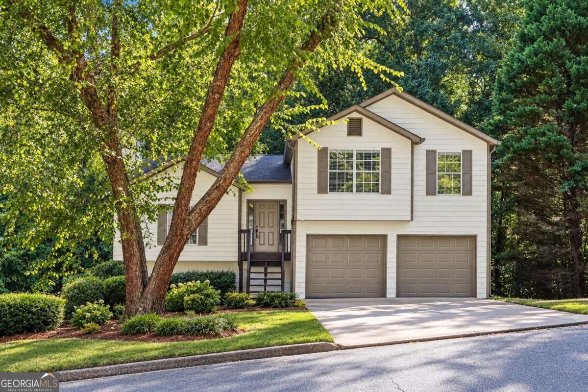 7380 Hunters Ridge Drive Property Photo 1