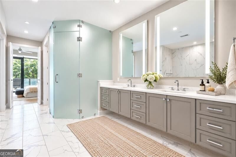 2520 Peachtree Road Nw # 403 Property Photo 17