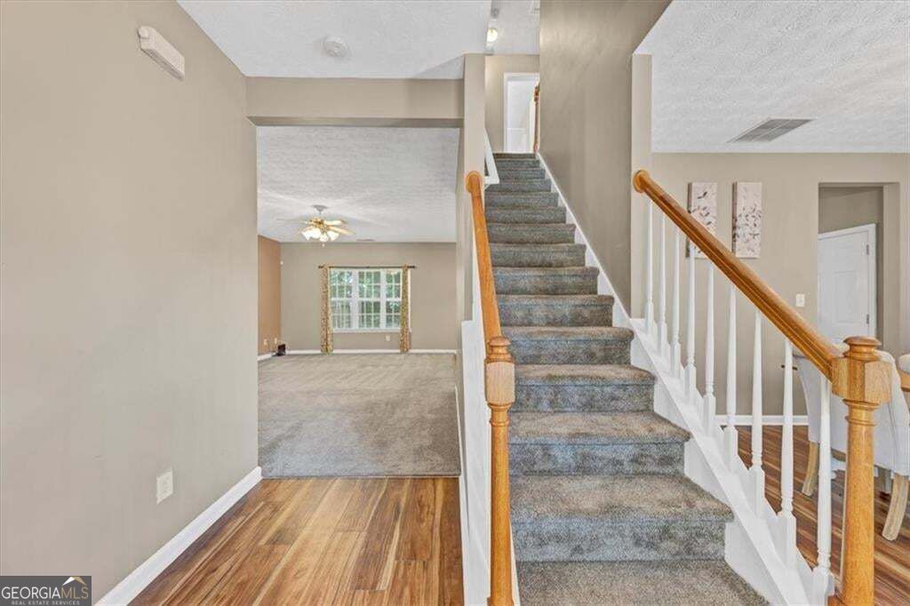 5745 Old Carriage Drive Property Photo 4