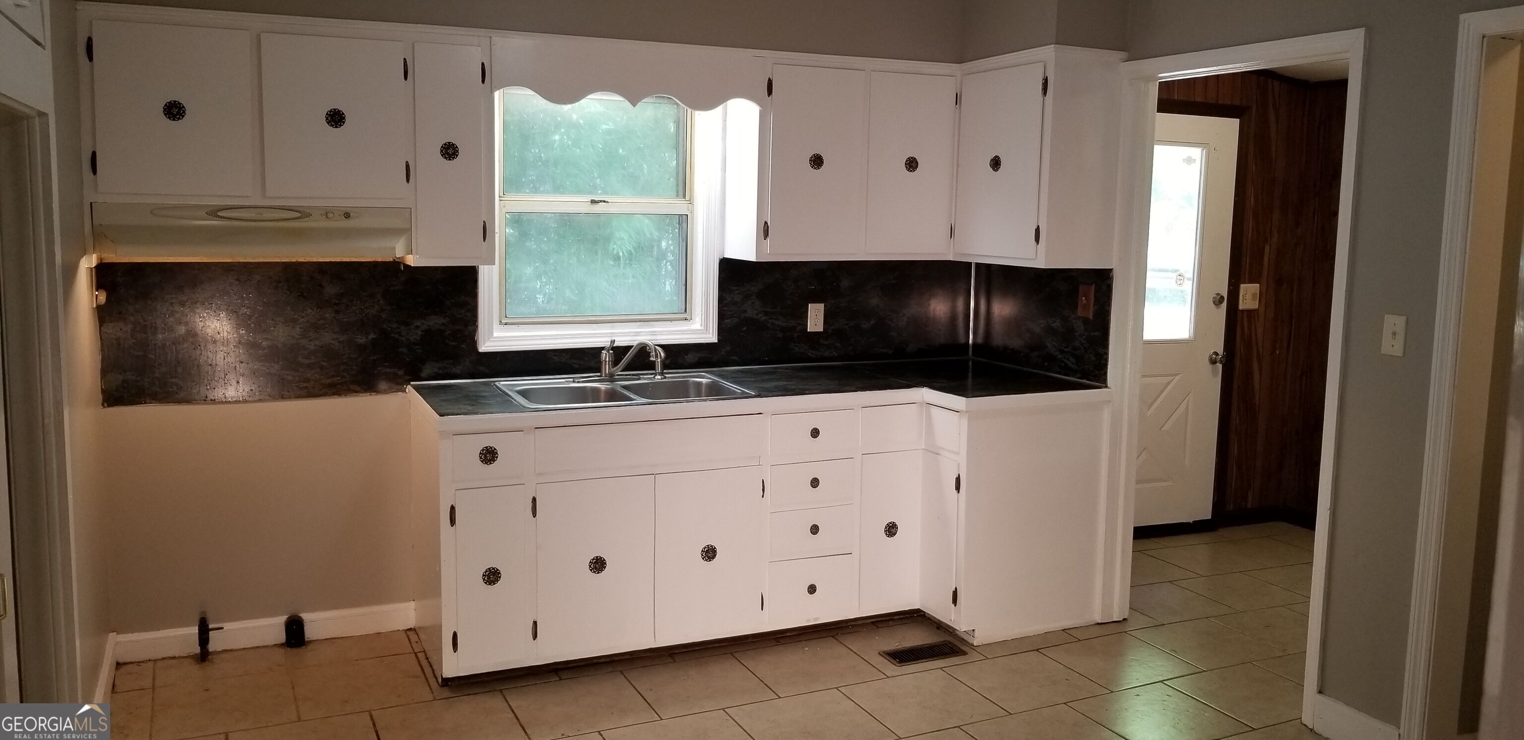 30 Battey Drive Nw Property Photo 8