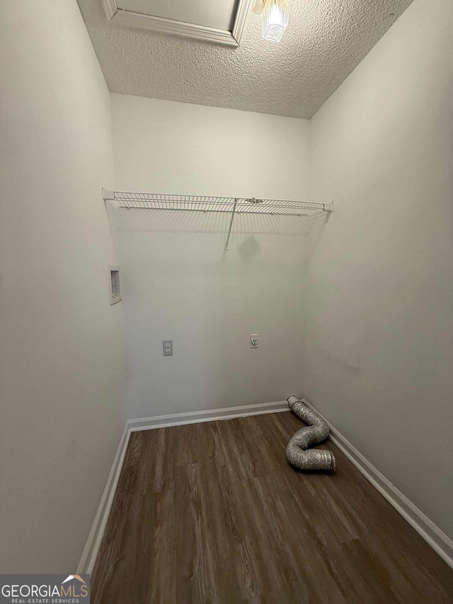 320 Ridgewood Avenue # B4 Property Photo 9