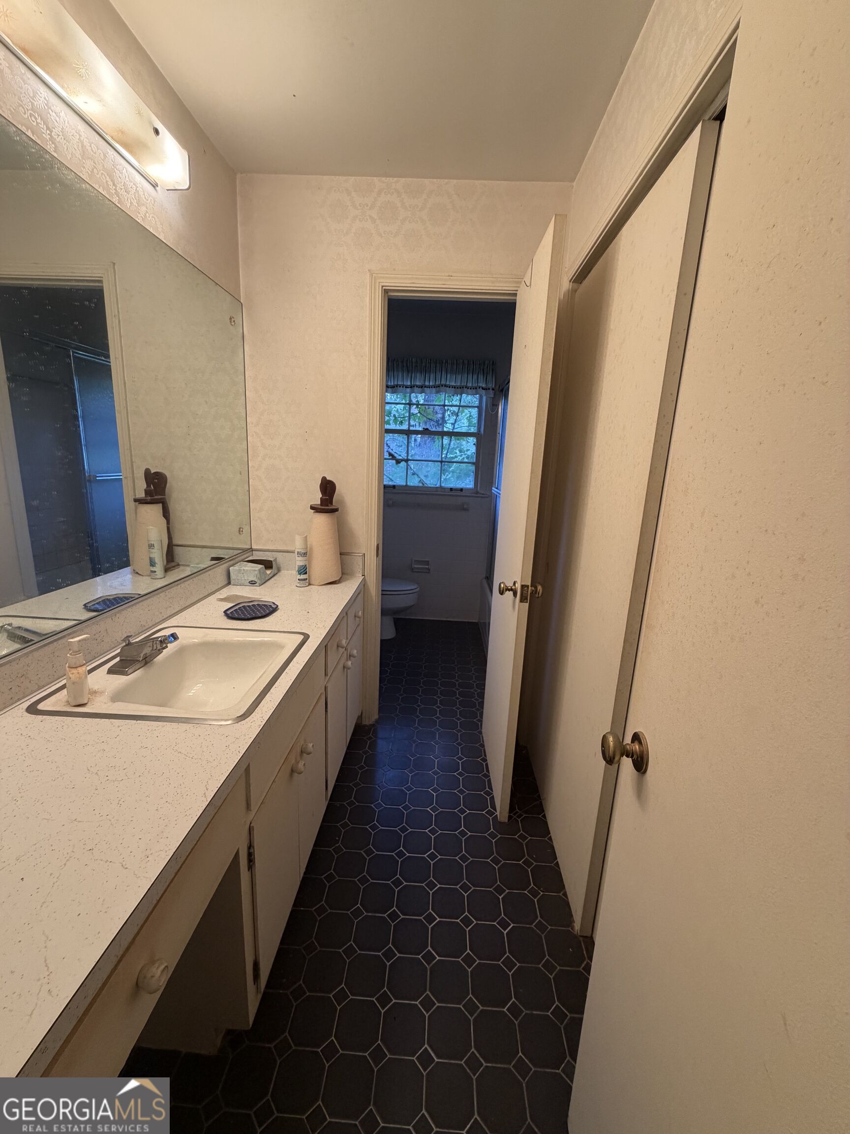 1663 Kings Down Circle Property Photo 24