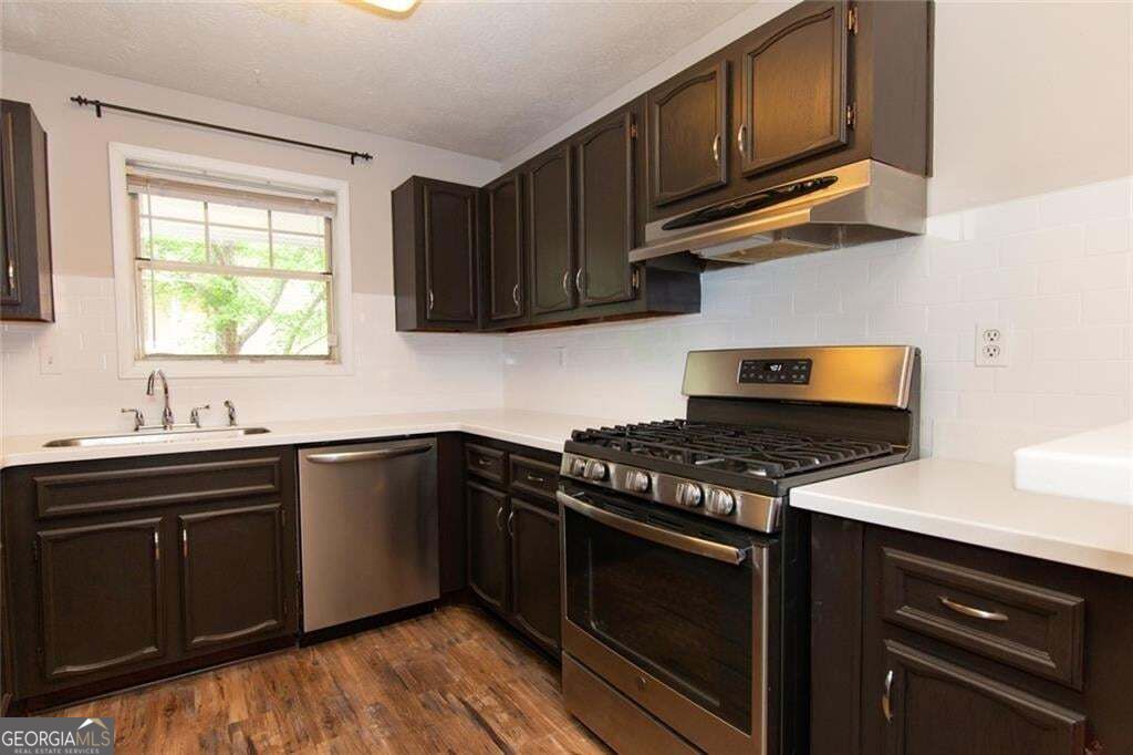2104 Augusta Drive Se Property Photo 11