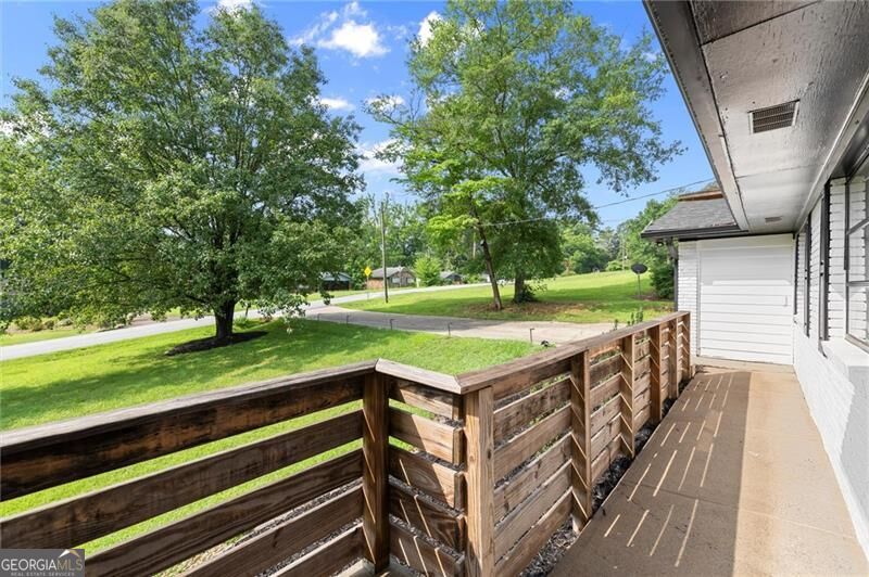 1089 Worley Drive Property Photo 3