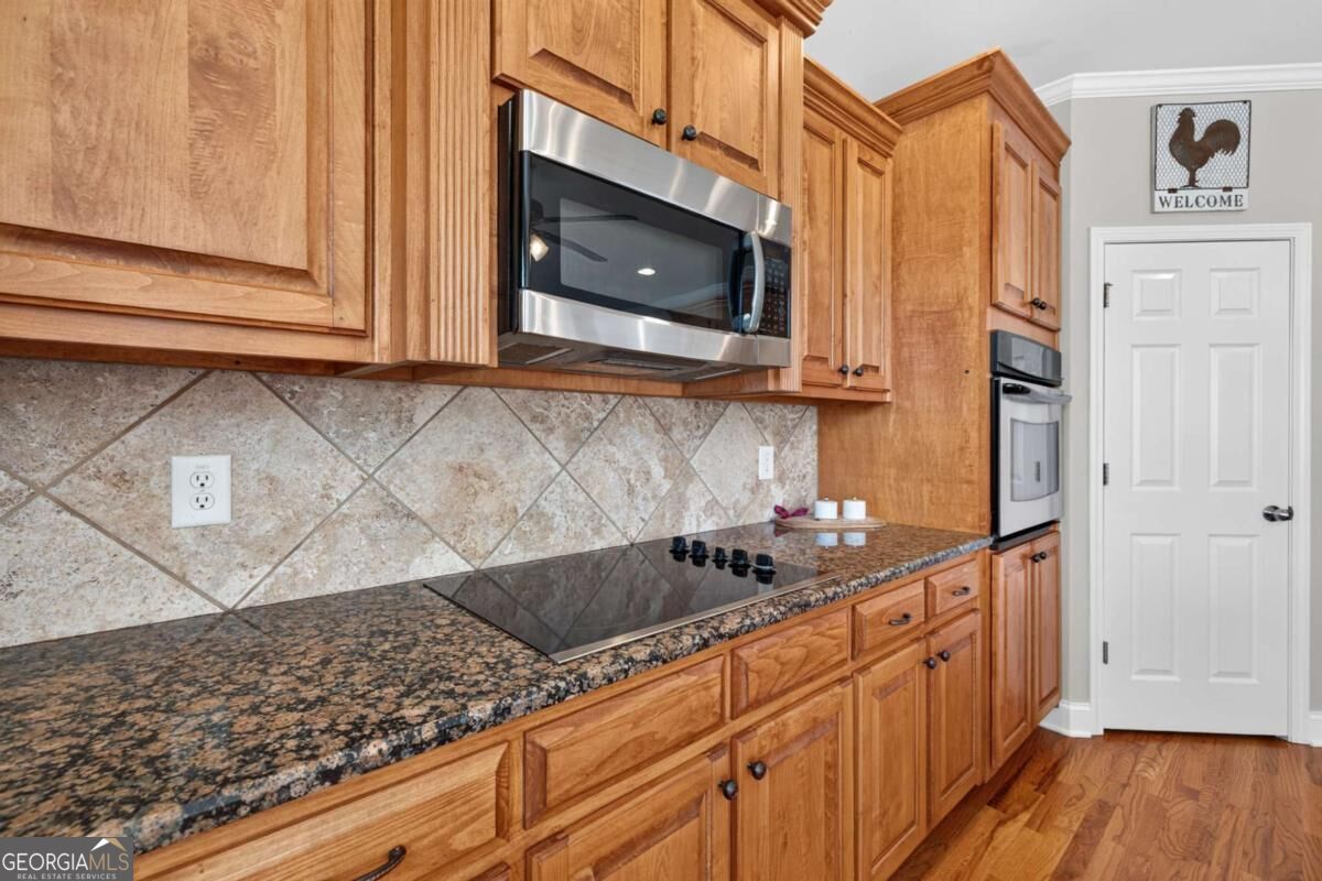 291 Durham Drive Property Photo 17